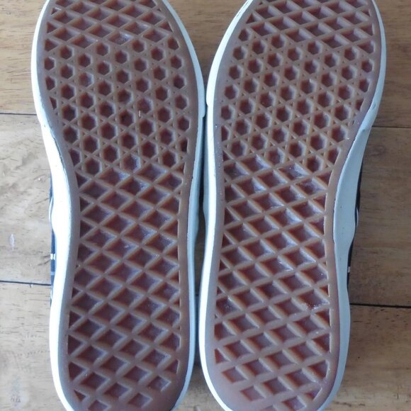 VANS Slip On Star Wars Darth Vader Sneakers Kids/Youth Size 2.5 - Picture 4 of 4